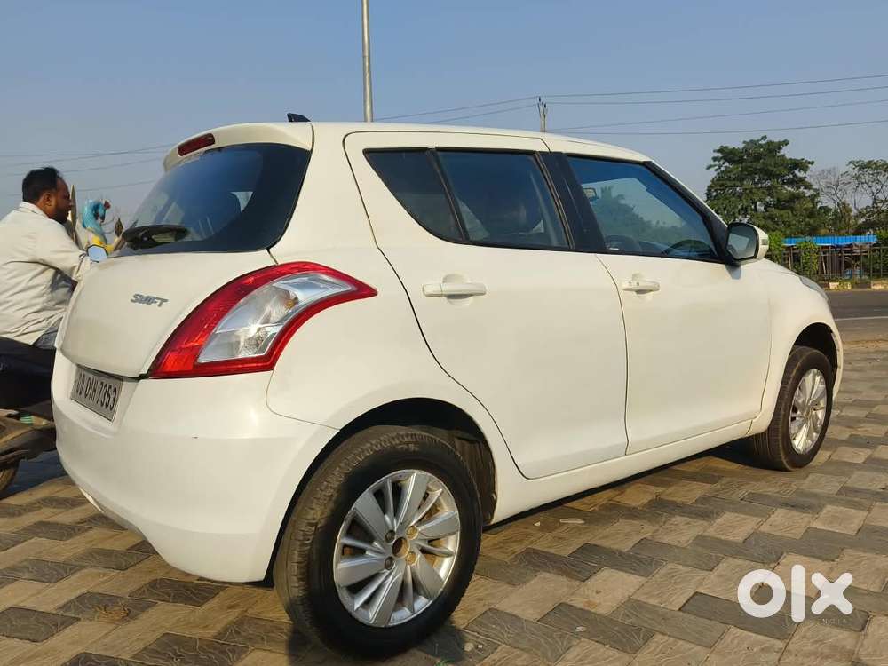 Maruti Suzuki Swift 1.3 Zxi, 2015, Petrol