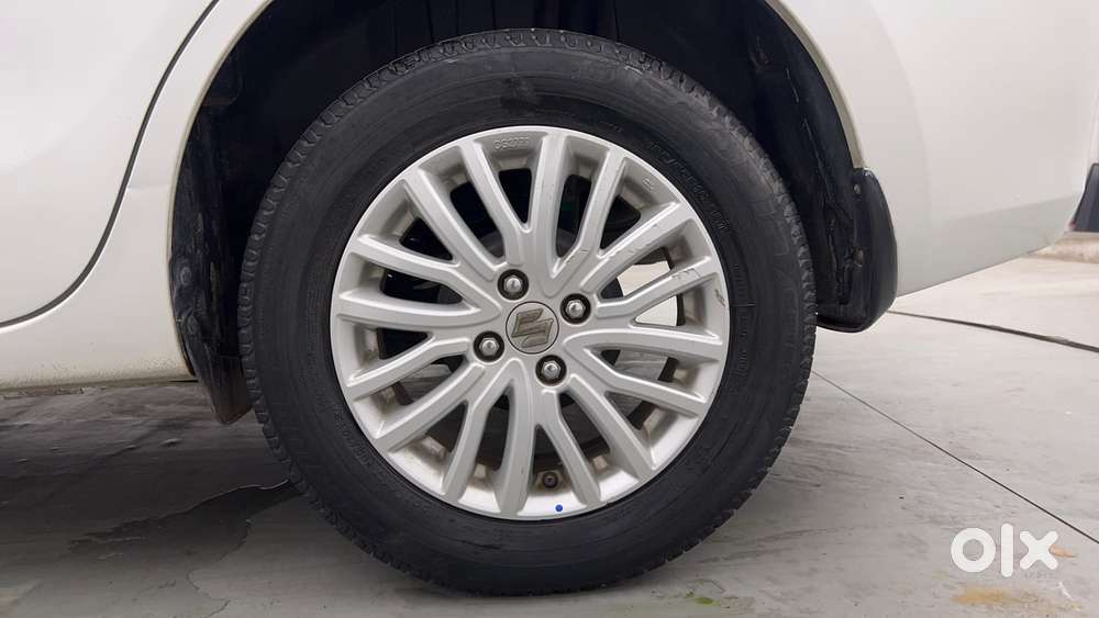 Maruti Suzuki Dzire 1.2 Zxi, 2018, Petrol