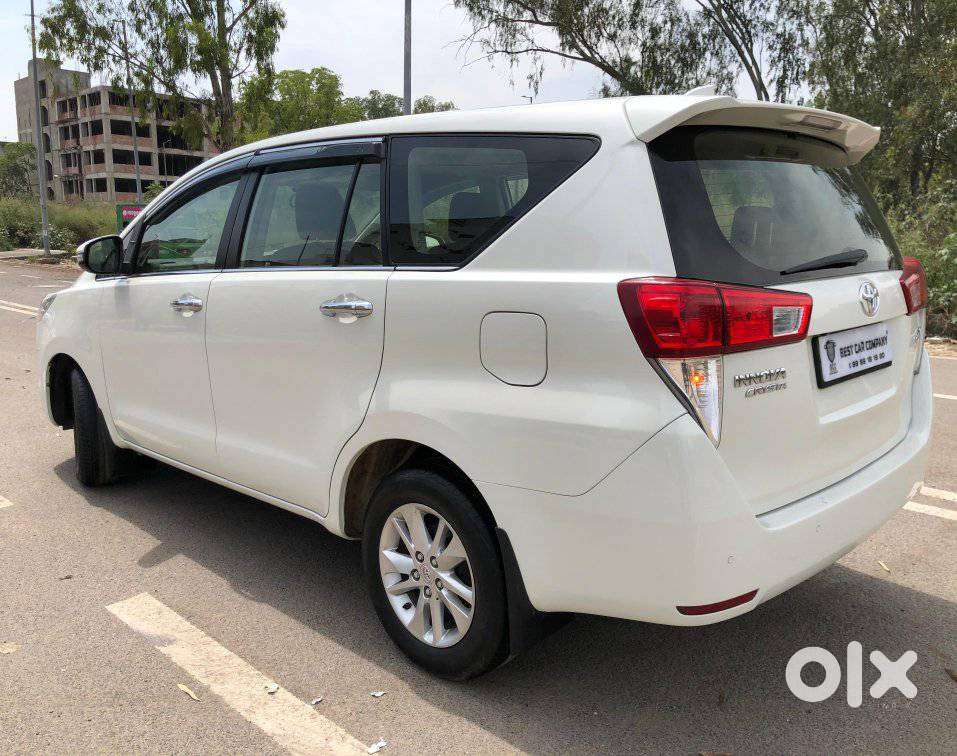 Toyota Innova Crysta