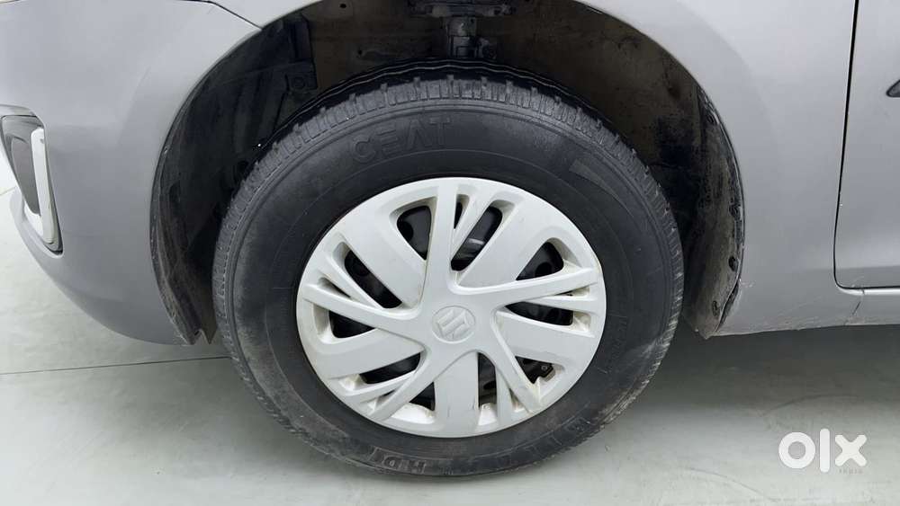 Maruti Suzuki Swift Vvt Vxi, 2016, Petrol