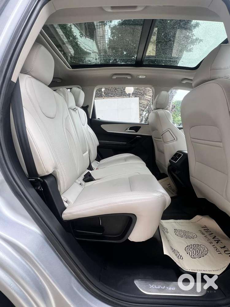 Mahindra Xuv700 2.2 Ax 7 Diesel At Str, 2022, Diesel