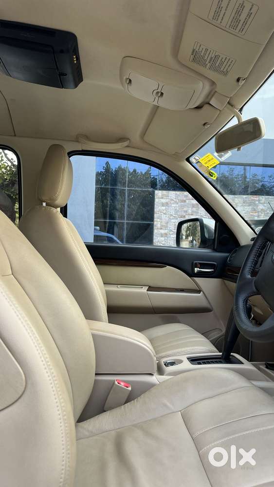 Ford Endeavour 3.2 Titanium At 4x4, 2014, Diesel