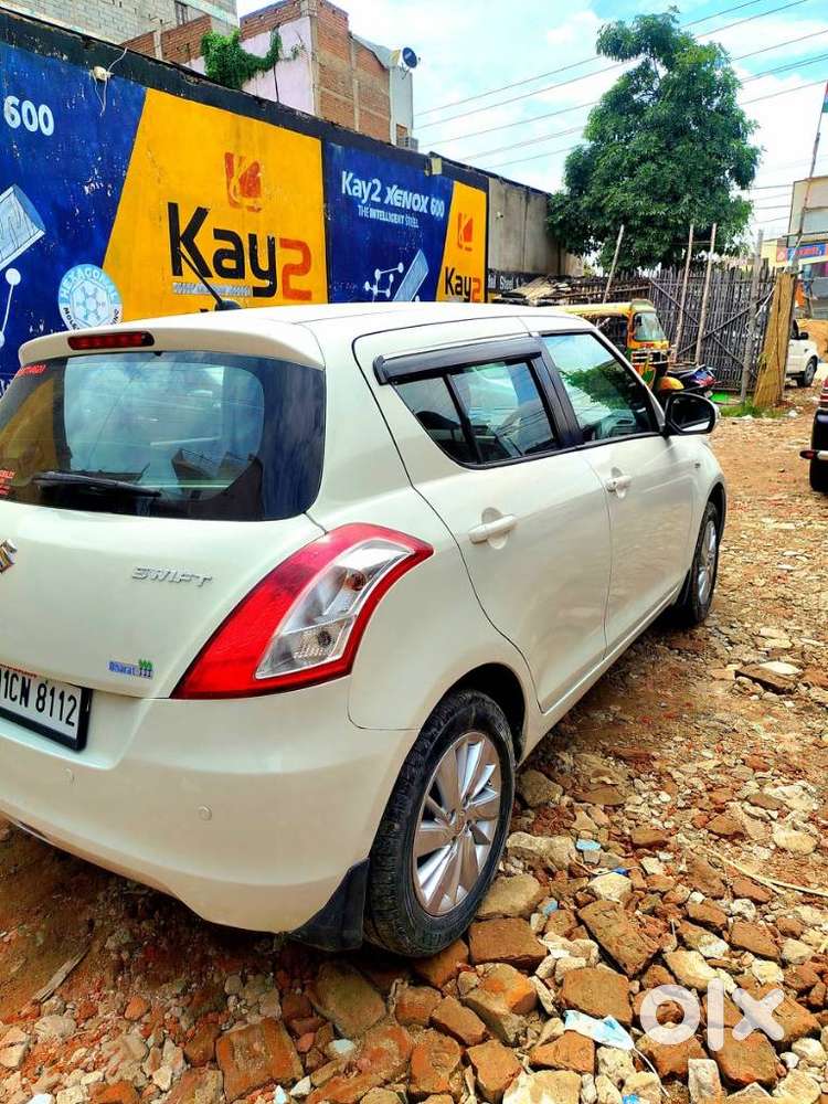 Maruti Suzuki Swift Zdi Plus, 2017, Diesel