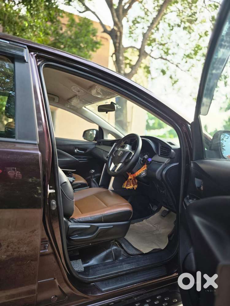 Toyota Innova Crysta 2.4 G Mt, 2017, Diesel