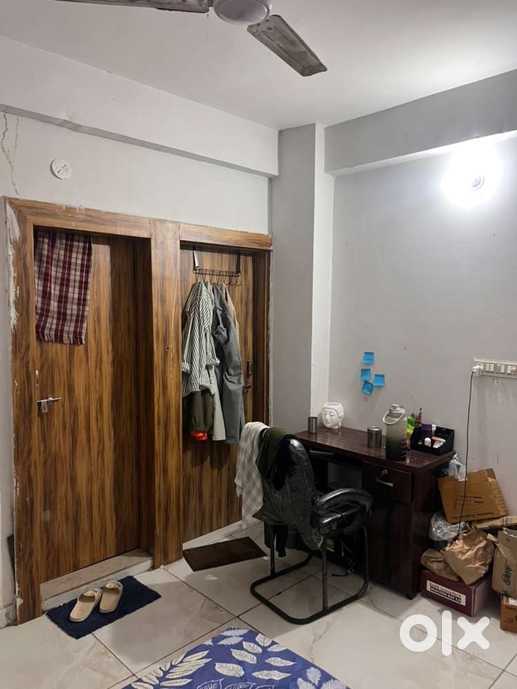 One room hall kitchen balcony common For Rent: Houses