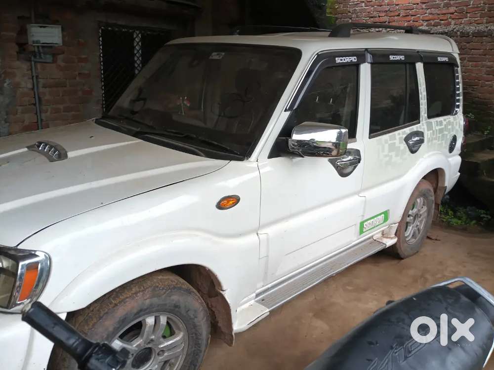 Mahindra Scorpio With 0009 No. Plate