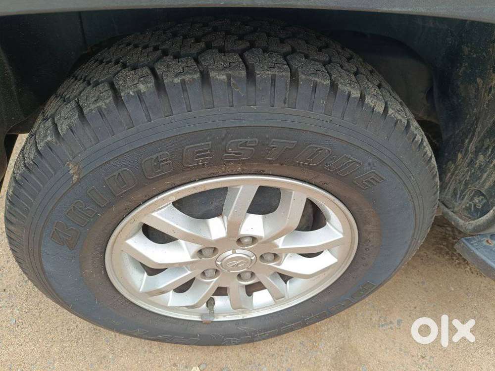 Mahindra Tuv 300 T8, 2019, Diesel