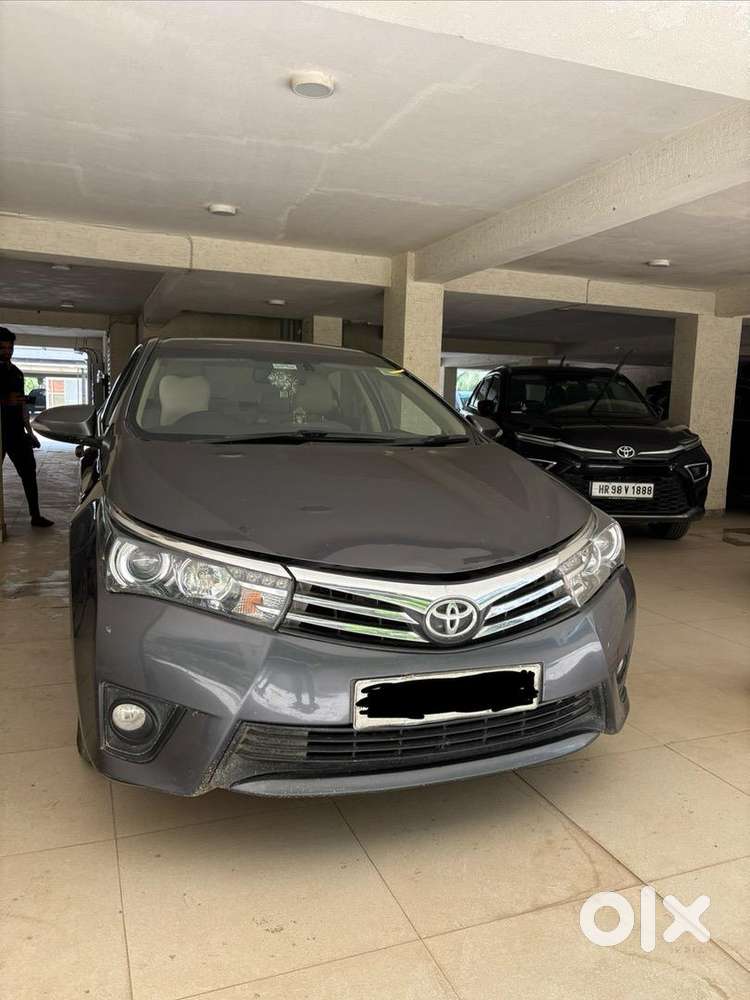 Toyota Corola Altis Manual Petrol Car 2015 Well Maintained Single Hand