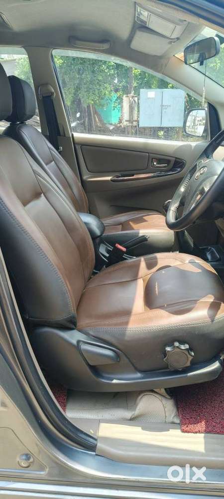 Toyota Innova 2.5 Z Diesel 7 Seater, 2015, Diesel