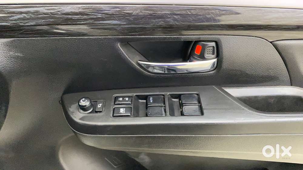 Maruti Suzuki Xl6 Alpha, 2021, Petrol