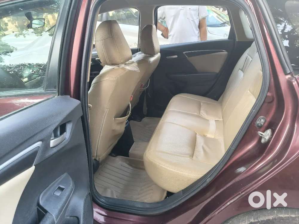 Honda Jazz - 2015 December Top Model Vmt