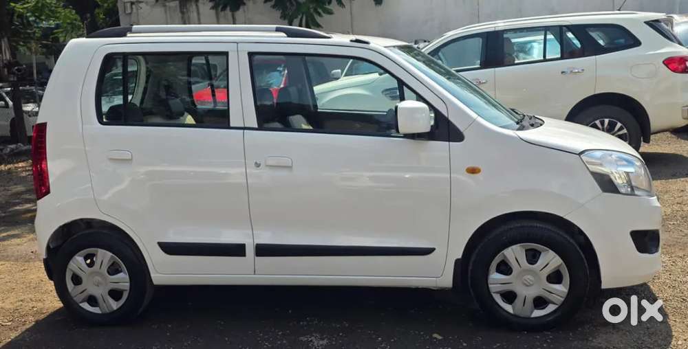 Maruti Suzuki Wagon R 1.0 Vxi Amt, 2017, Petrol