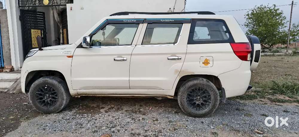 Mahindra Tuv 300 2018 Diesel 800000 Km Driven