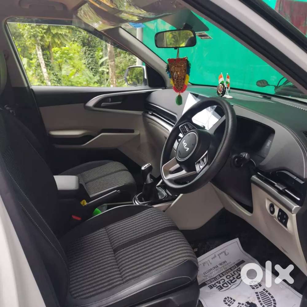 Kia Carens Prestige Plus Imt Turbo Petrol 2023_9450 Km _single Owner