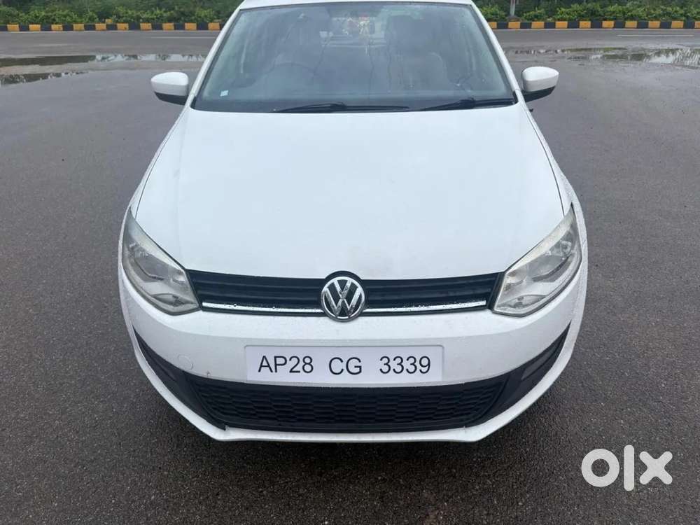 Volkswagen Polo Petrol Highline 1.2l, 2011, Petrol