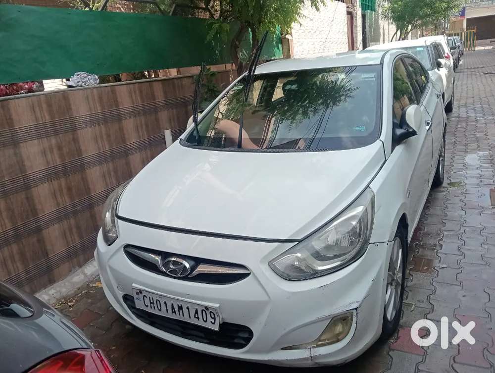 Hyundai Verna 2012