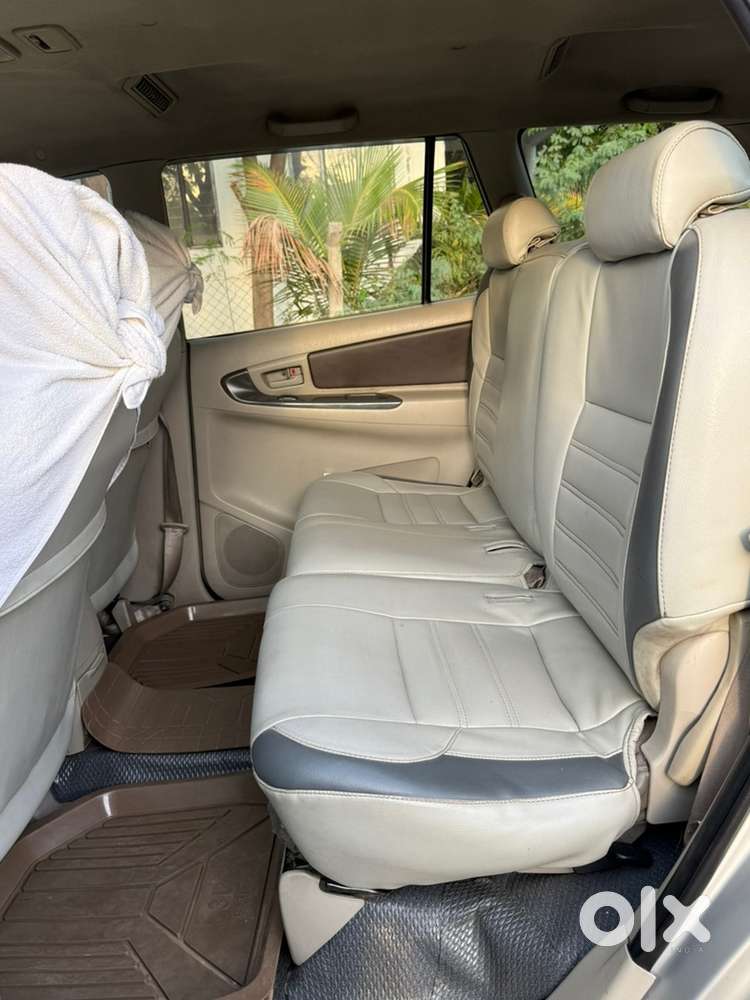 Toyota Innova 2015 Showroom Maintenance