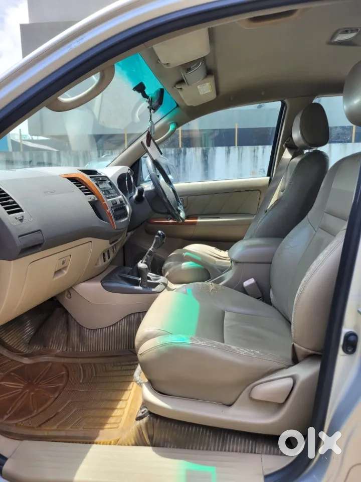 Toyota Fortuner, 2011, Diesel