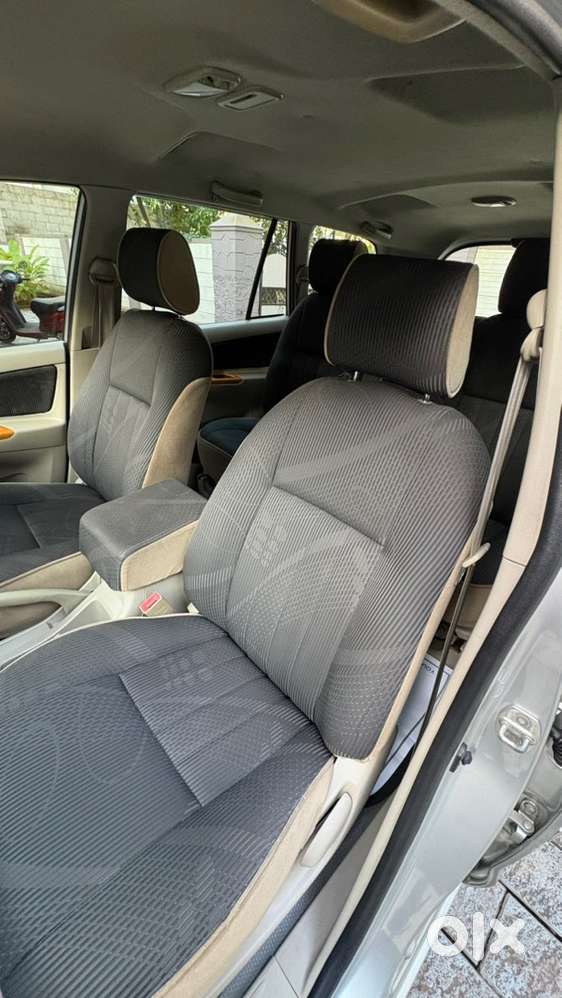 Toyota Innova Diesel 2011