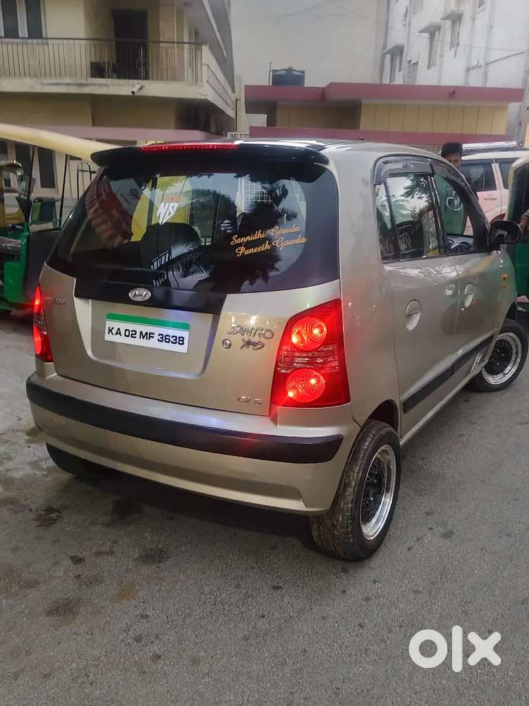 2011 Model Second Owner Jinn Vehicle Mag Wheel Leather Seats Beautiful