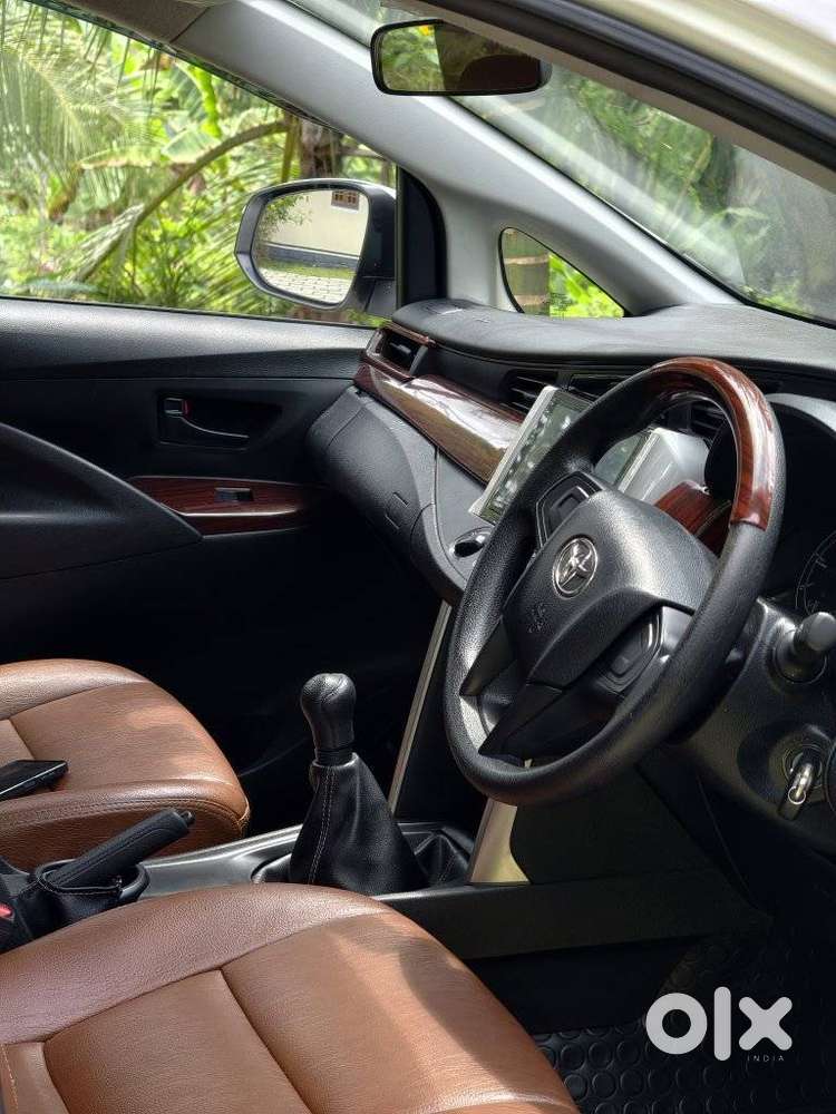 Toyota Innova Crysta 2.4 G Mt, 2019, Diesel