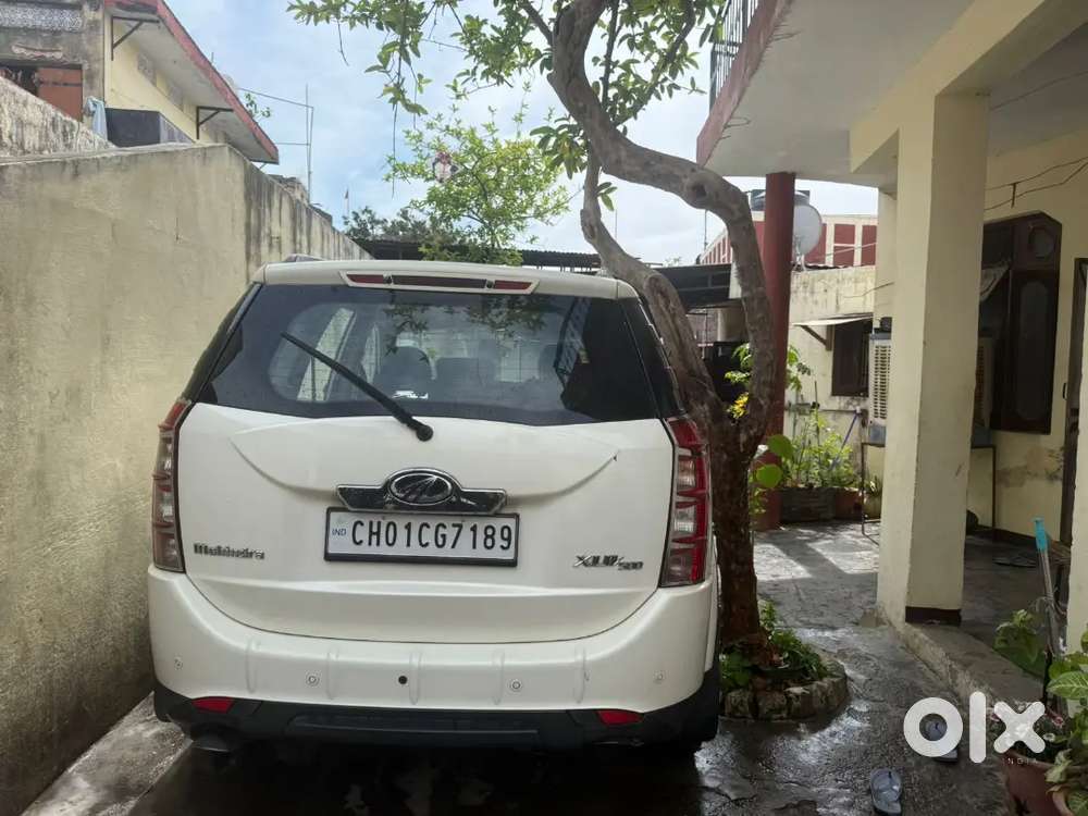 Mahindra Xuv500 2012