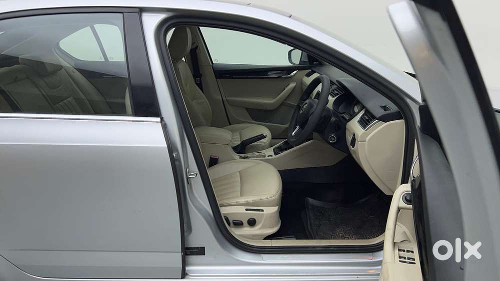 Skoda Octavia 2.0 L K Tsi At, 2018, Petrol