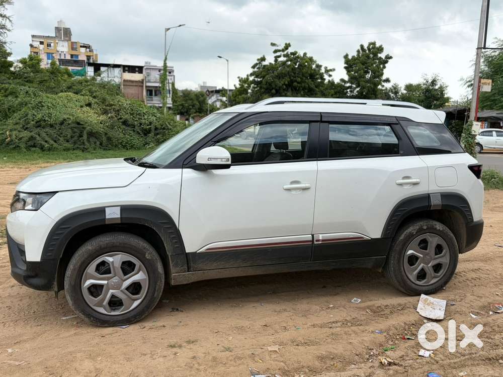 Maruti Suzuki Brezza 2024 Petrol 5750 Km Driven