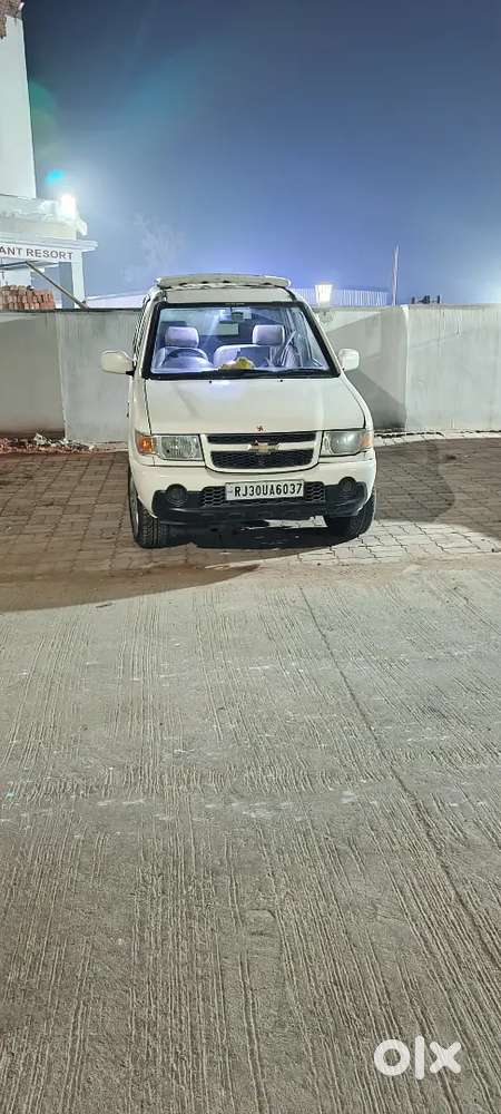Chevrolet Tavera 2014 Diesel 300000 Km Driven