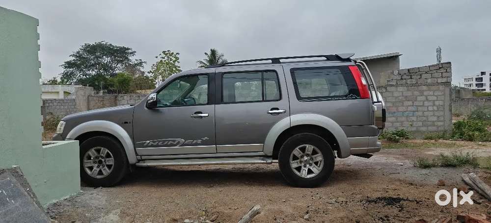 Ford Endeavour Thunder Plus