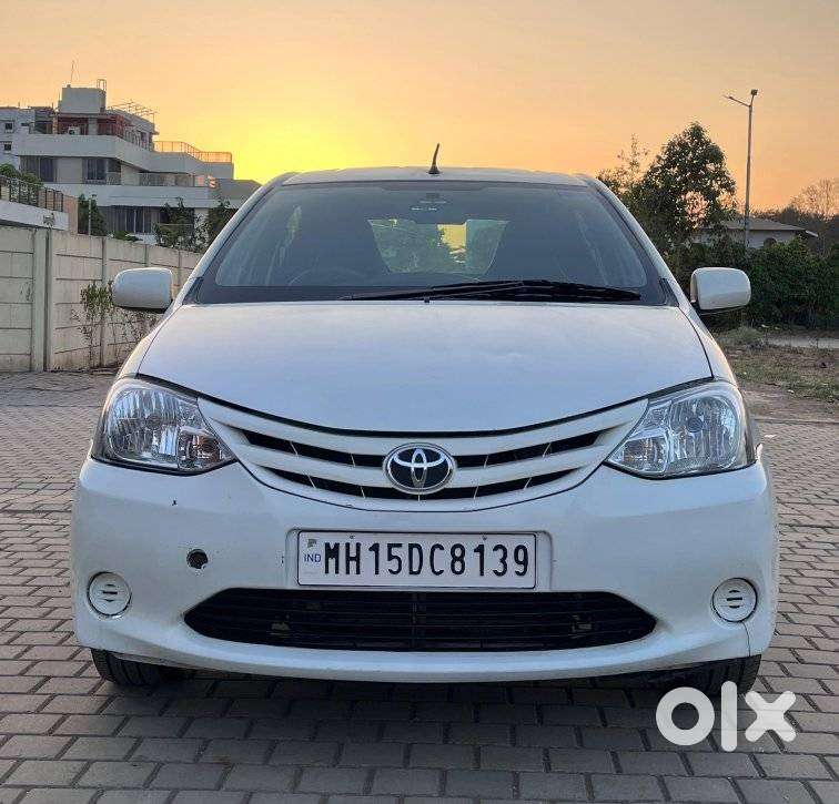 Toyota Etios Liva, 2012, Petrol
