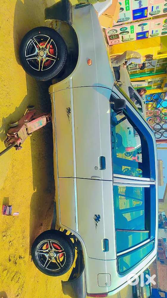 Maruti Suzuki 800 2013