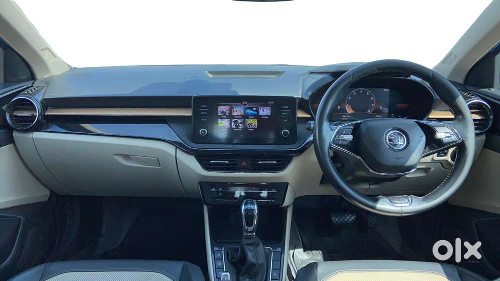 Skoda Slavia 1.0 Tsi Style At, 2022, Petrol