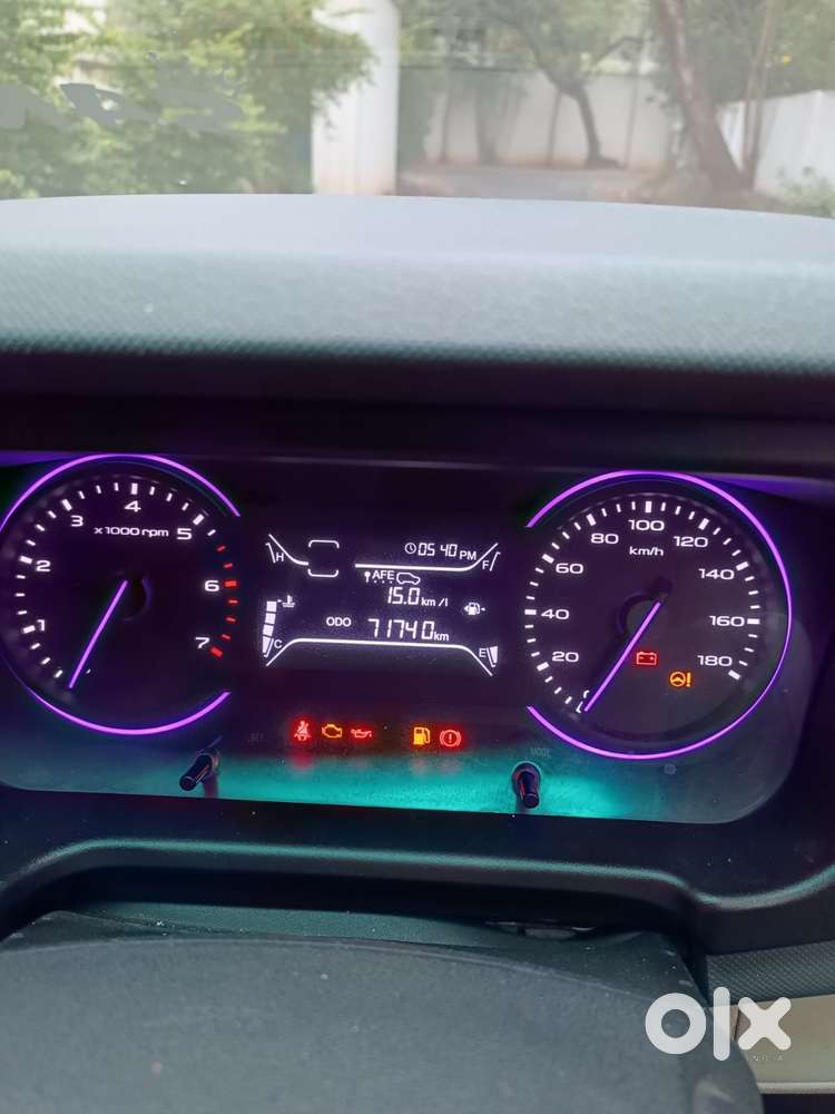 Mahindra Marazzo