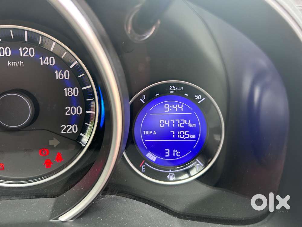 Honda Jazz Petrol Full Option