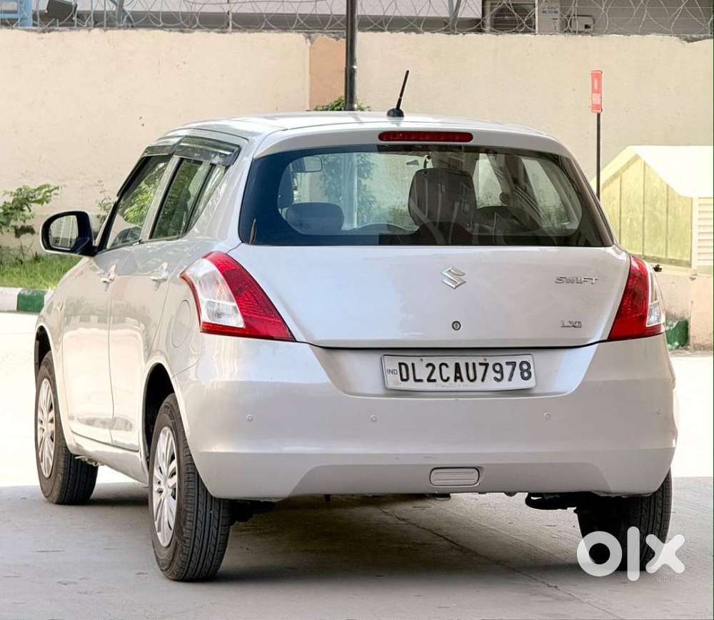 Maruti Suzuki Swift 1.2 Lxi (o), 2015, Petrol