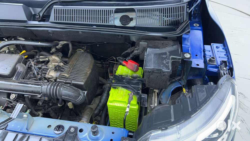 Renault Triber Rxz Easy-r Amt, 2023, Petrol