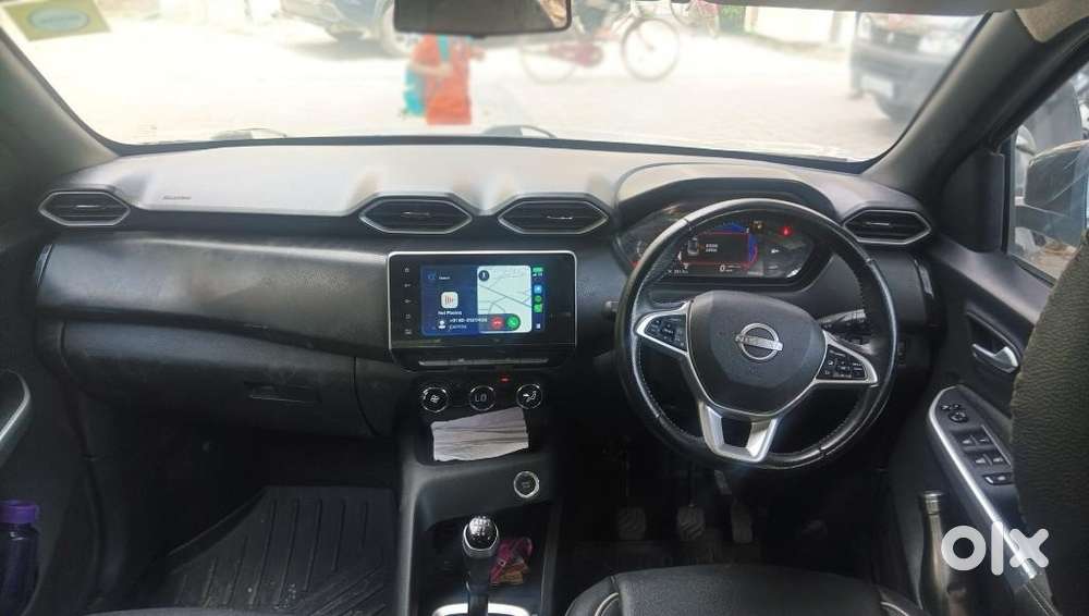 Nissan Magnite 1.0 Xv Premium, 2023, Petrol