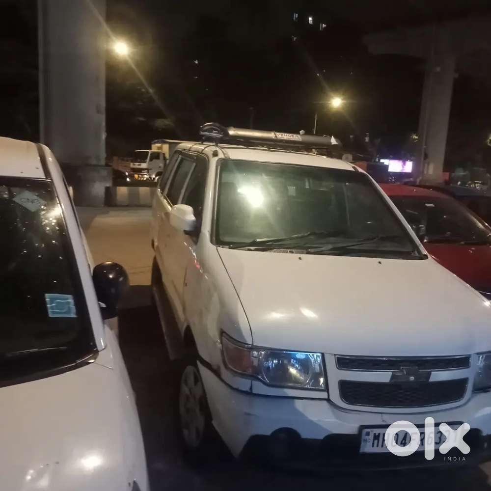Chevrolet Tavera Neo 2012