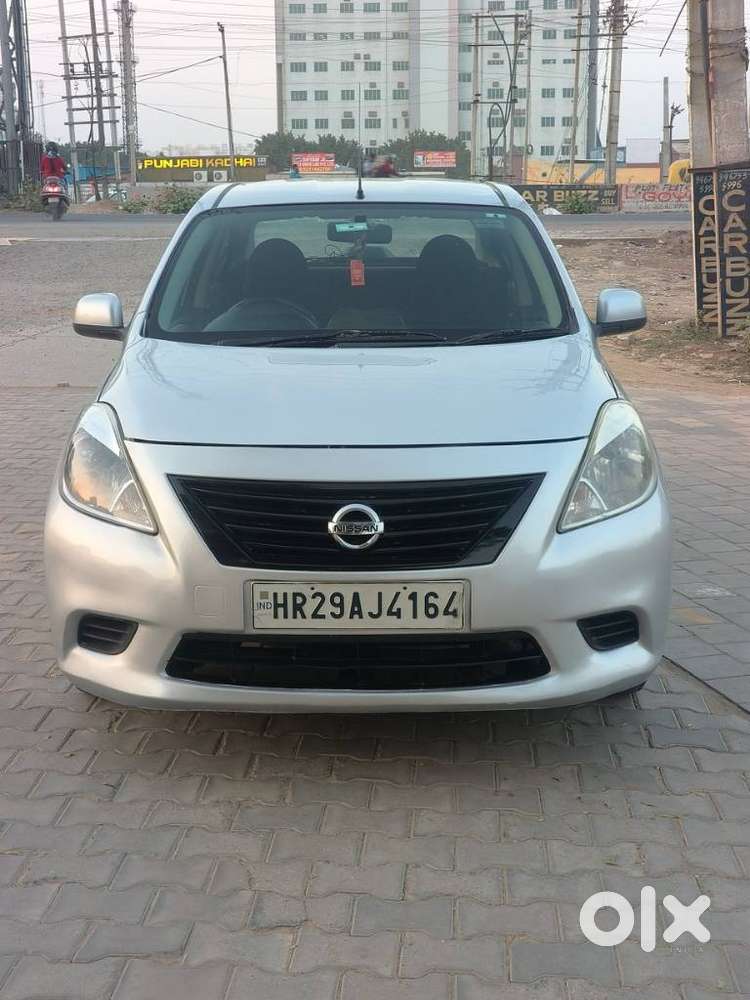 Nissan Sunny 2014-2016 Xe, 2015, Petrol