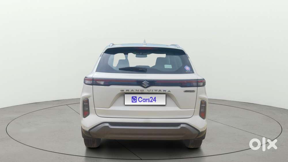 Maruti Suzuki Grand Vitara 1.5 Alpha Plus Intelligent Hybrid Ecvt, 2..