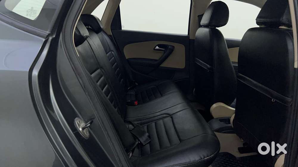 Volkswagen Polo Petrol Highline 1.2l, 2016, Petrol
