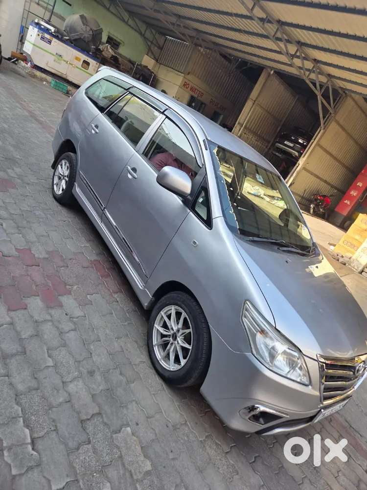 Toyota Innova Diesel 7 Seater 2015