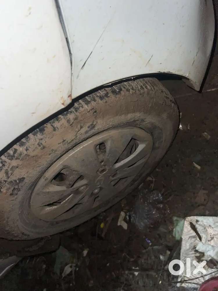 Hyundai I10 डी-लाइट 2012
