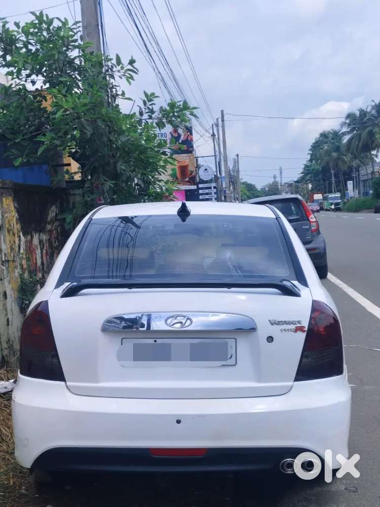Hyundai Verna 2010 Diesel Manual