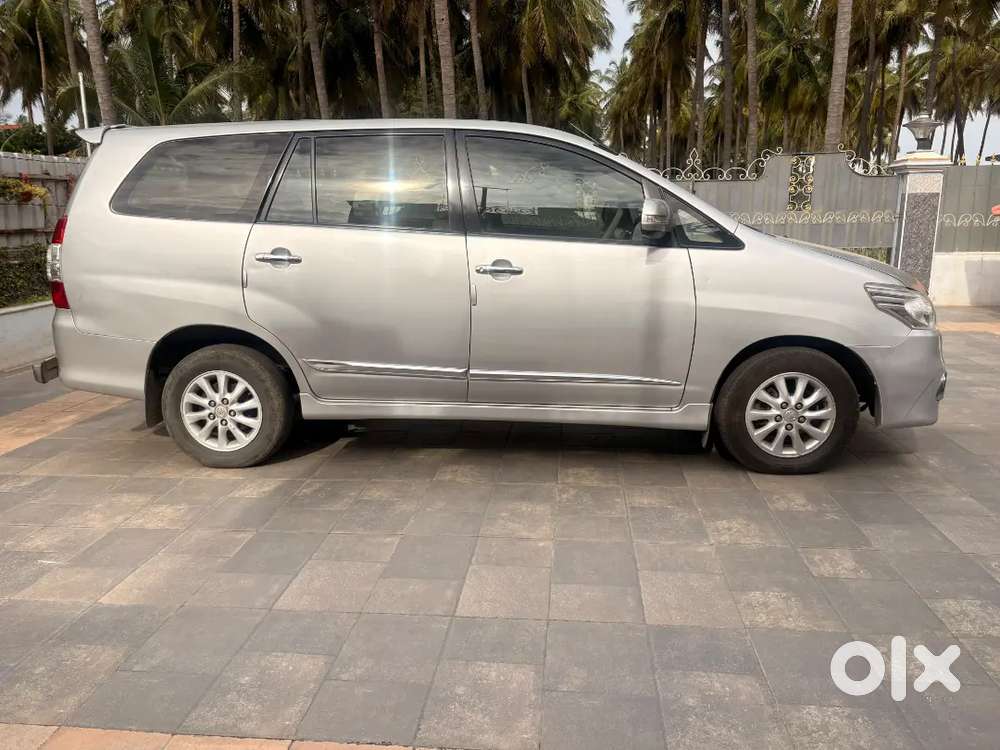 Toyota Innova 2014 Diesel Well Maintained