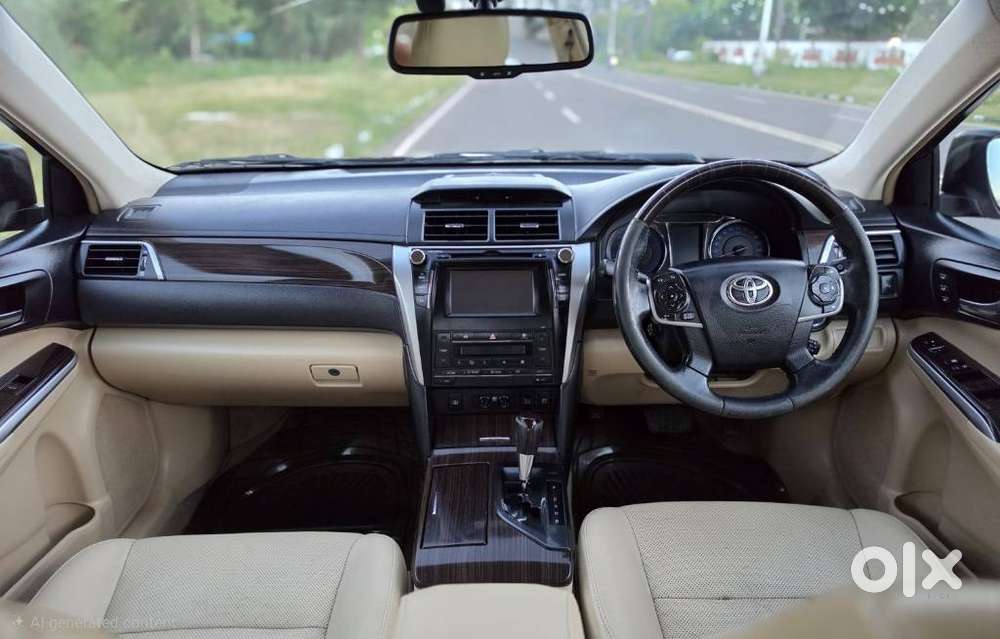 Toyota Camry Hybrid 2.5, 2015, Petrol