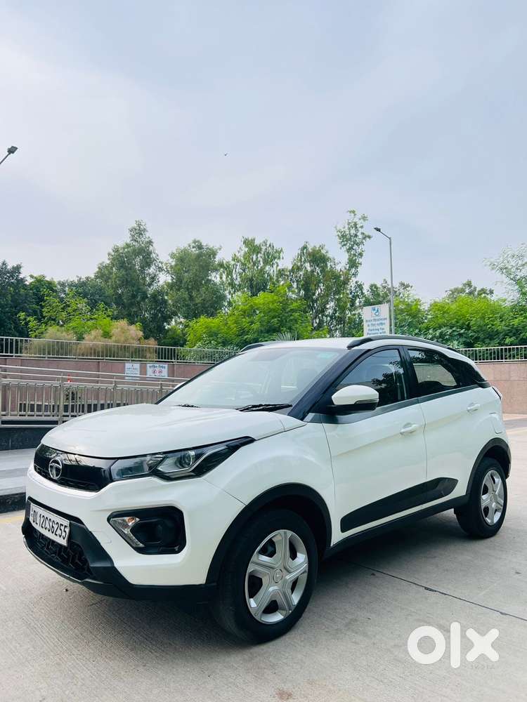 Tata Nexon 1.5 Revotorq Xm (s), 2020, Petrol