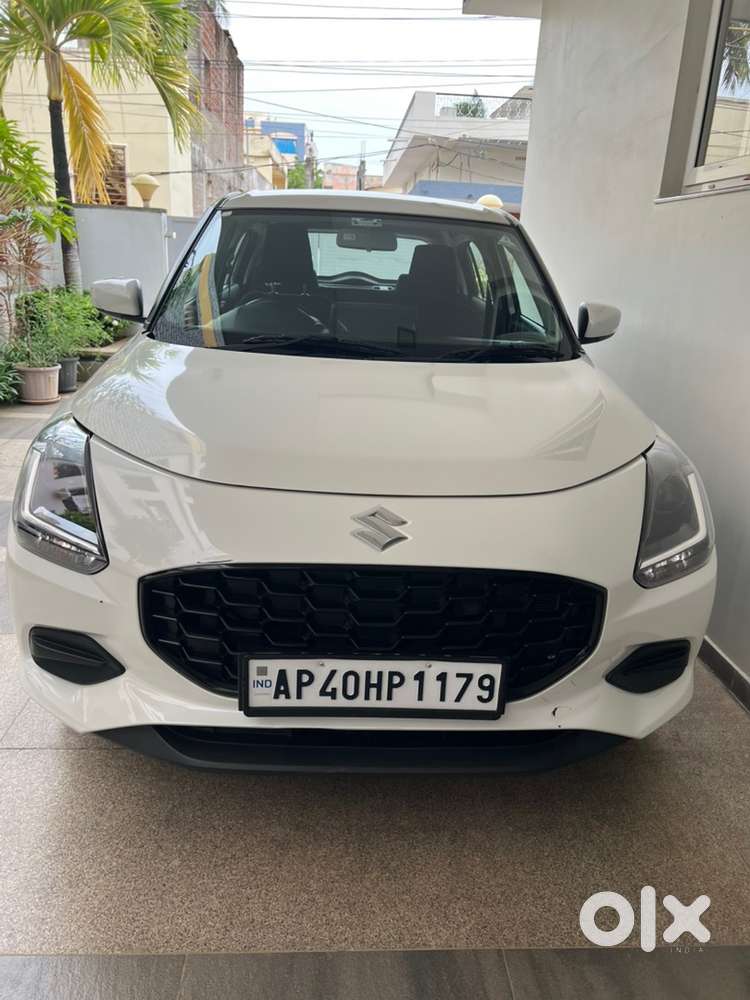 Maruti Swift 1.2 Petrol Automatic 2025