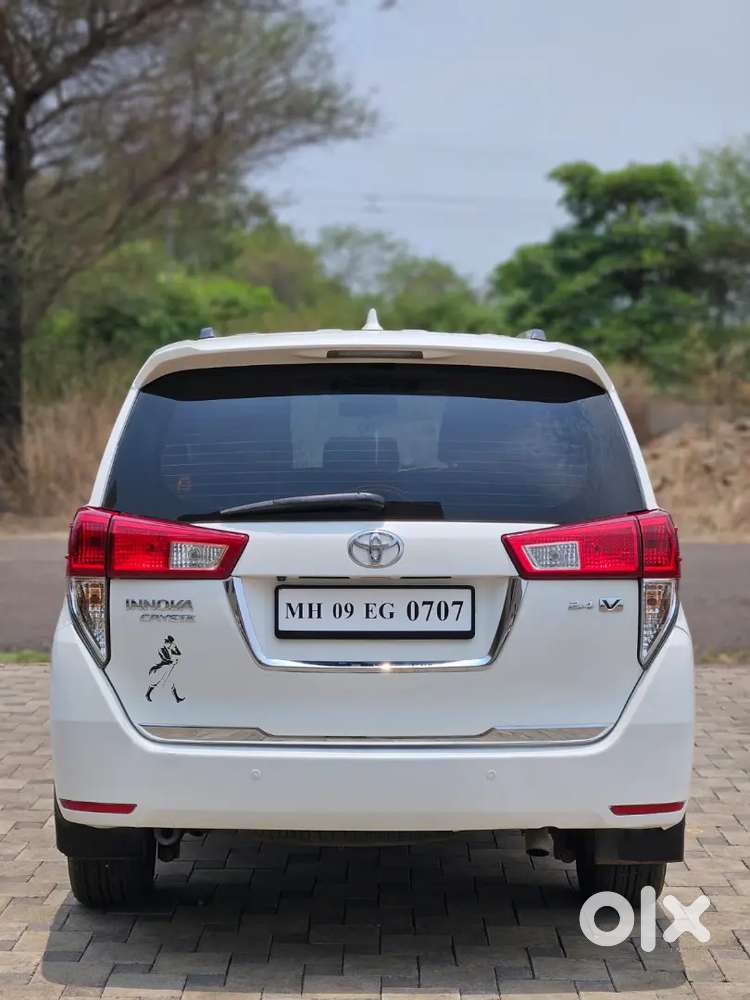 Innova Crysta Vip Number Showrom Condition New Tyres  Company Mentied
